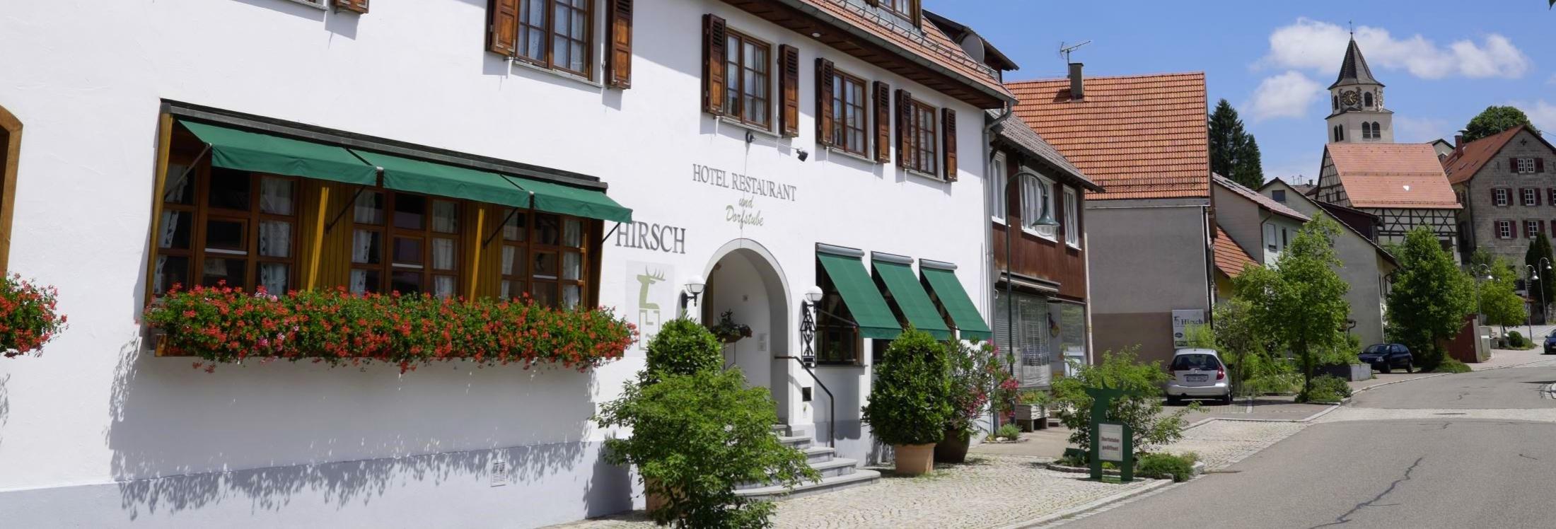 Aussensicht vom Romantik | Restaurant Hotel Hirsch in Sonnenbuehl-Erpfingen